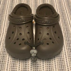 NWT Crocs Ralen Lined Clogs